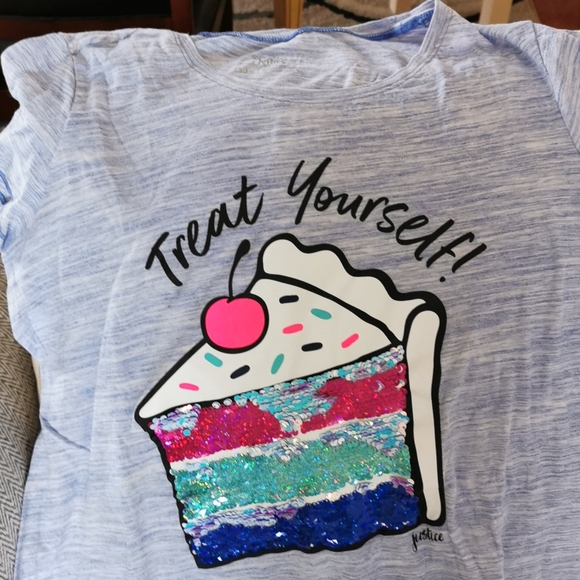 3 t shirts Youth size 20 - Picture 2 of 4